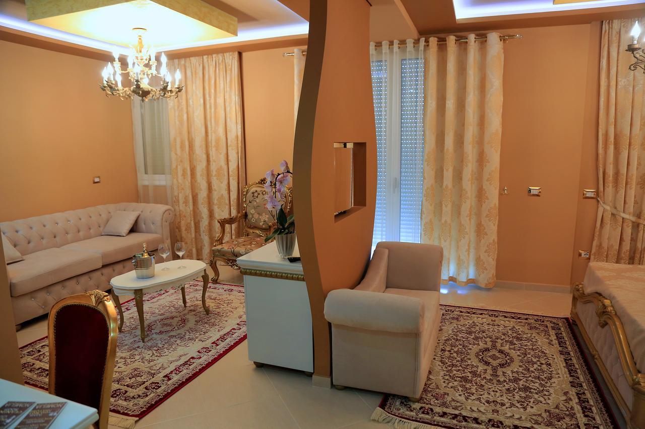 Nomelia Residence B&B Vlorë Esterno foto