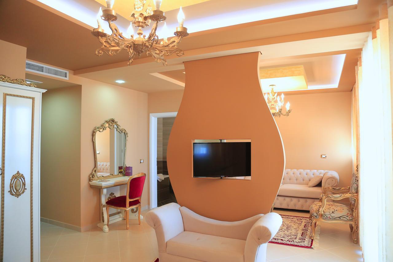 Nomelia Residence B&B Vlorë Esterno foto