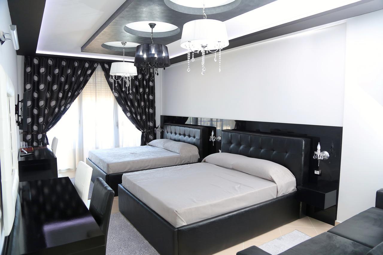 Nomelia Residence B&B Vlorë Esterno foto