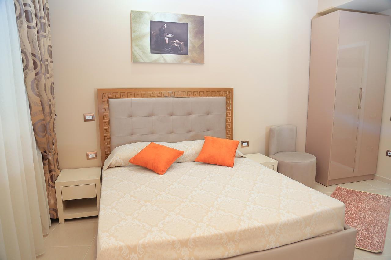 Nomelia Residence B&B Vlorë Esterno foto