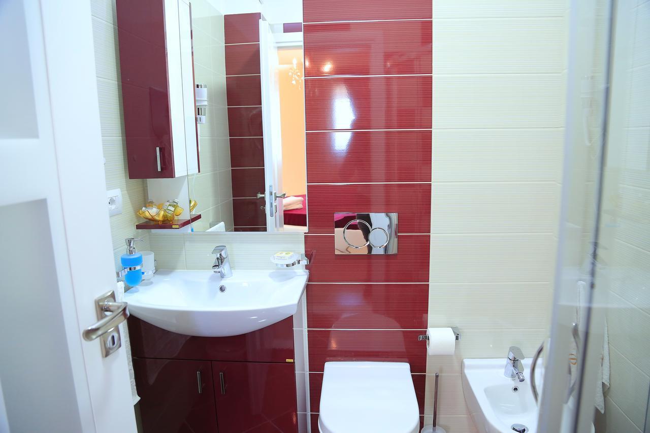 Nomelia Residence B&B Vlorë Esterno foto