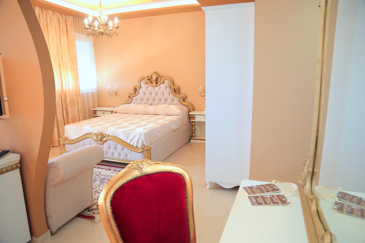 Nomelia Residence B&B Vlorë Esterno foto
