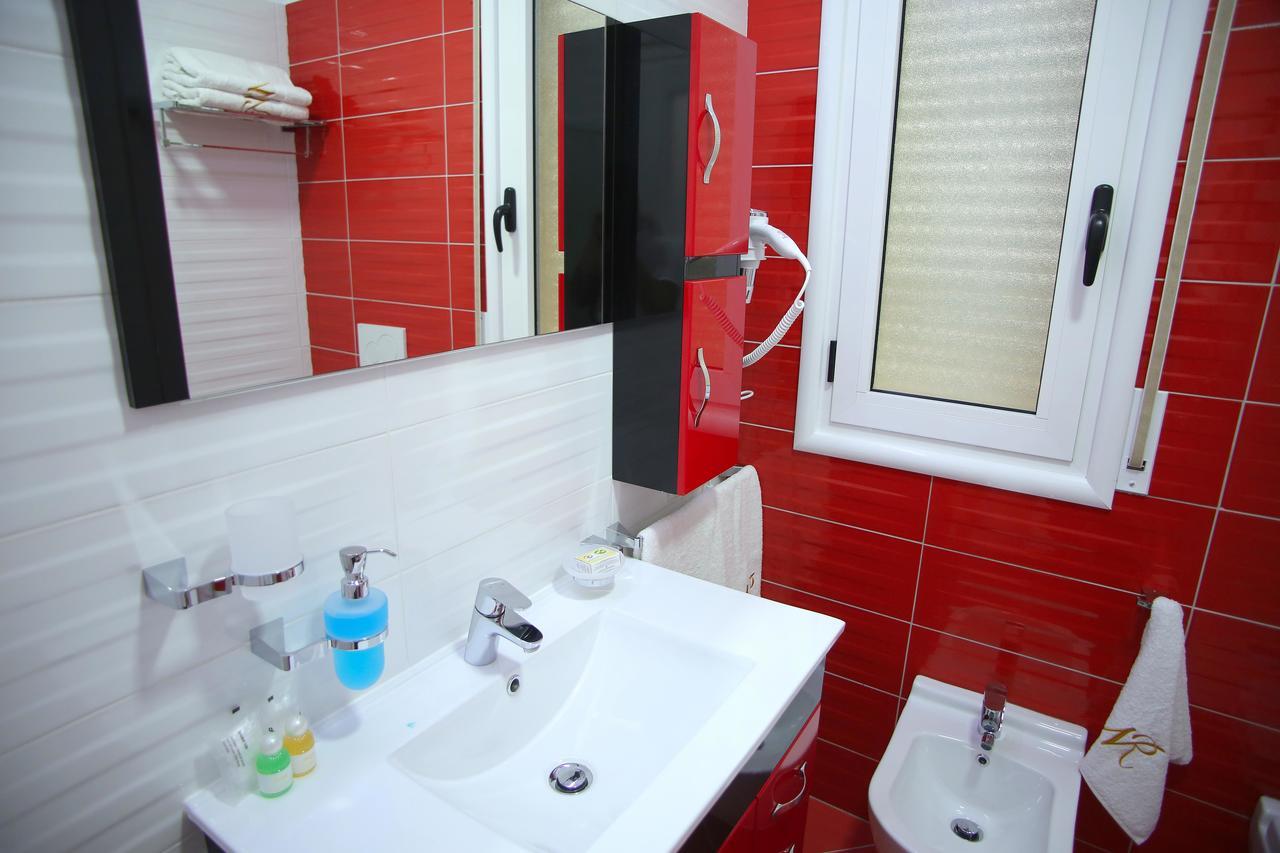 Nomelia Residence B&B Vlorë Esterno foto